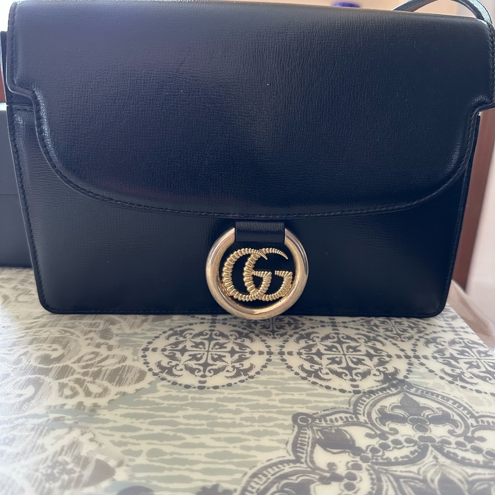 Black leather Gucci bag